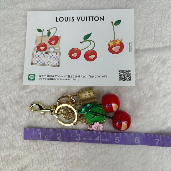 Louis Vuitton LOCK with cherry keychain bag charm & Takashi Murakami stickers - Picture 9 of 10